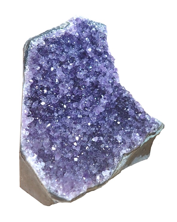 dekorace-z-mineralu-druza-ametyst-drobne-krystaly