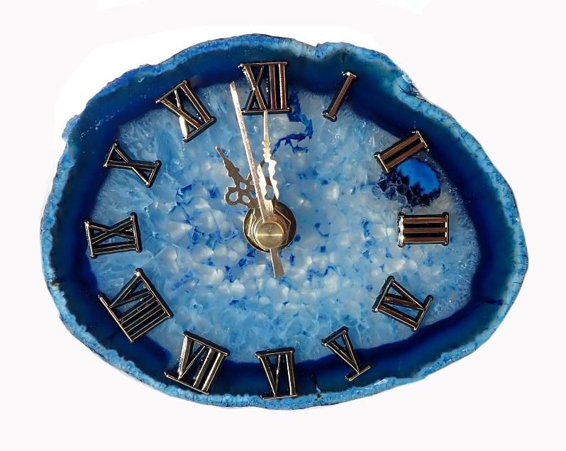 dekorace-do-domacnosti-hodiny-z-mineralu-achatove-hodiny-tmave-modry-krystal.